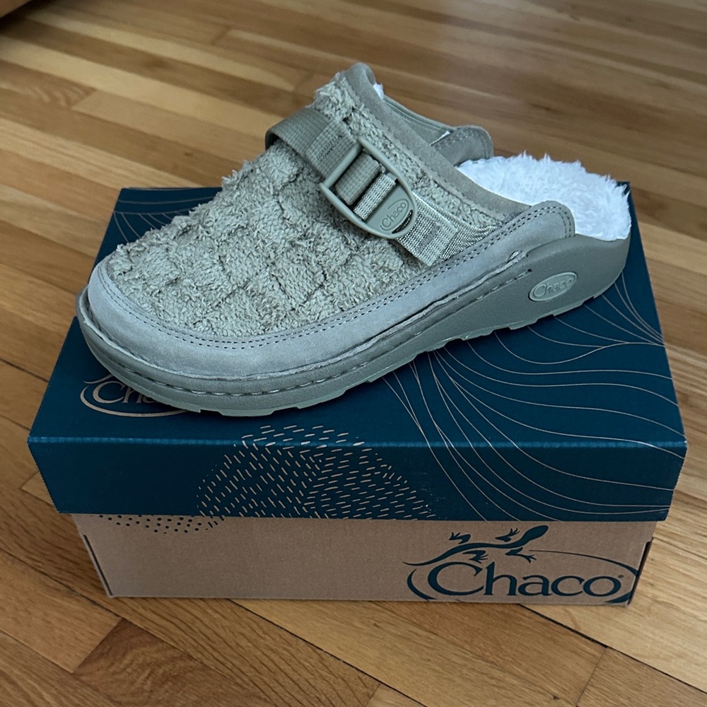Chaco Women’s Fuzzy Mules